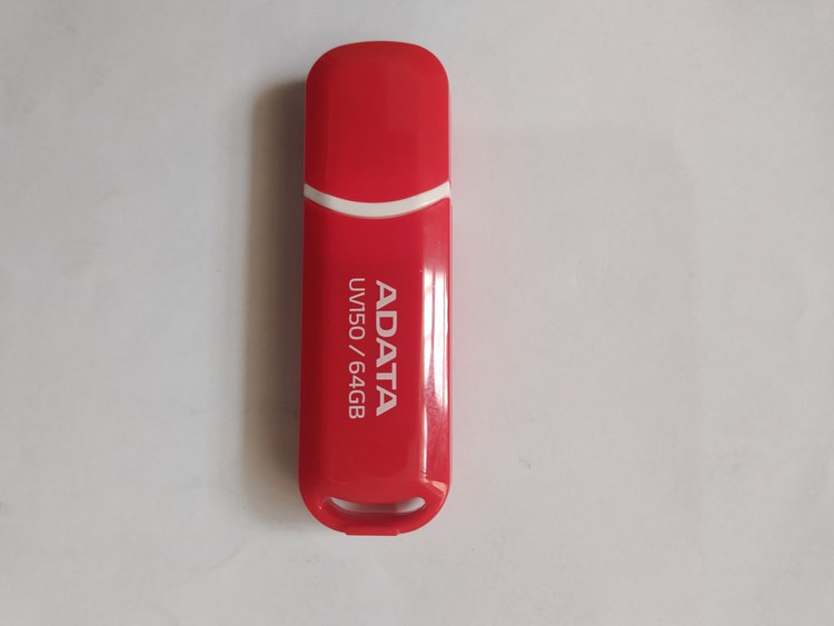 Adata UV150 USB 3.2 Flash Memory-64GB قرمز